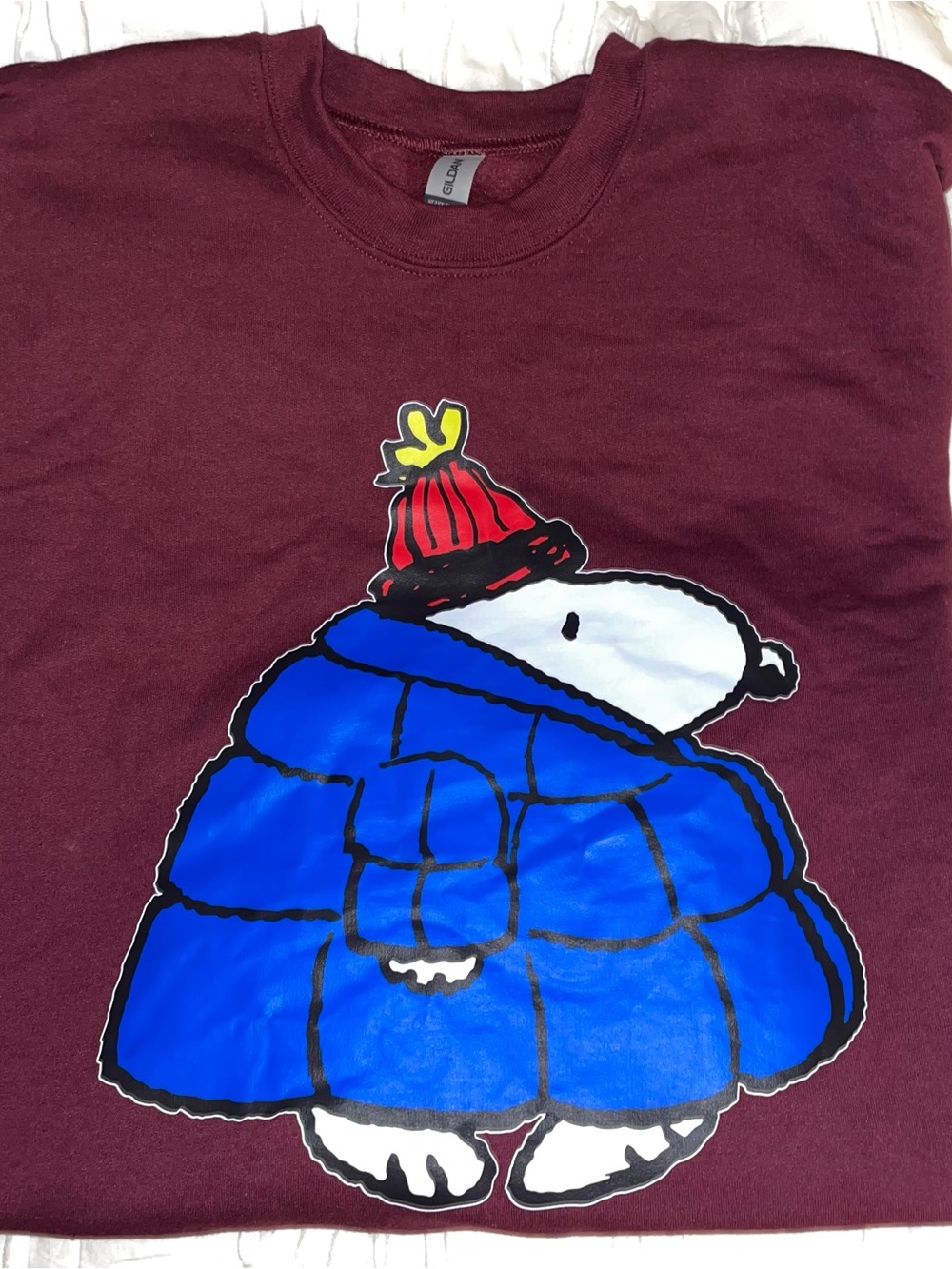 Gildan Burgundy Sweatshirt with Blue Puffer Snoopy Graphic